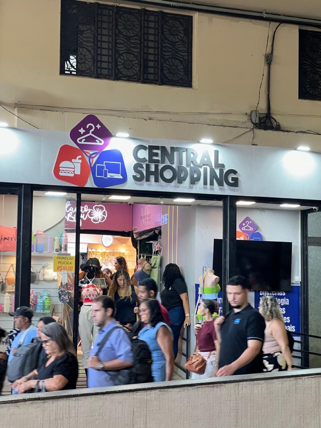 A primeira unidade, na Central do Brasil