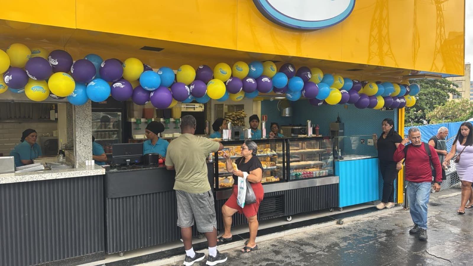 A loja modelo inaugurada na estação do Mercadão de Madureira