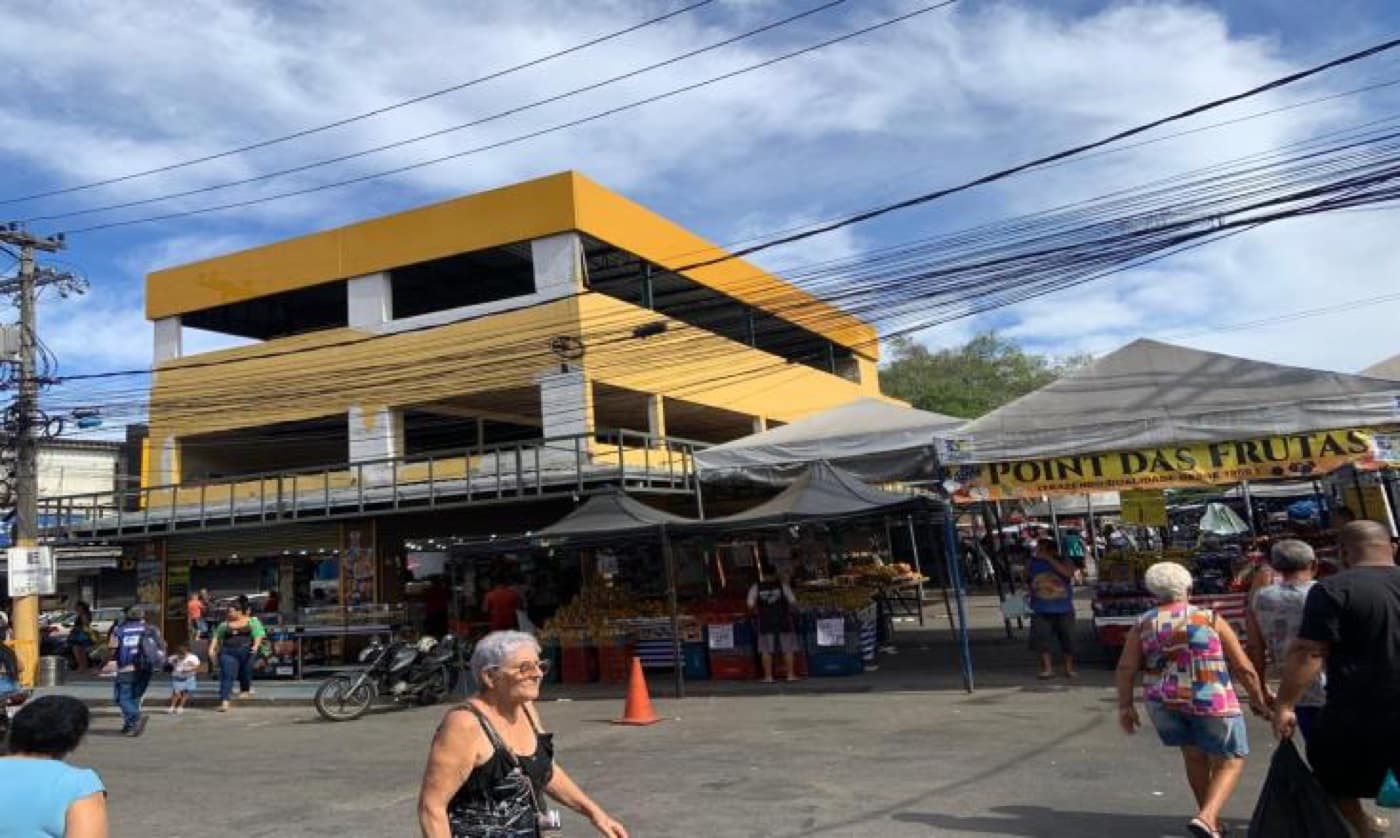 O Point das Frutas, no centro